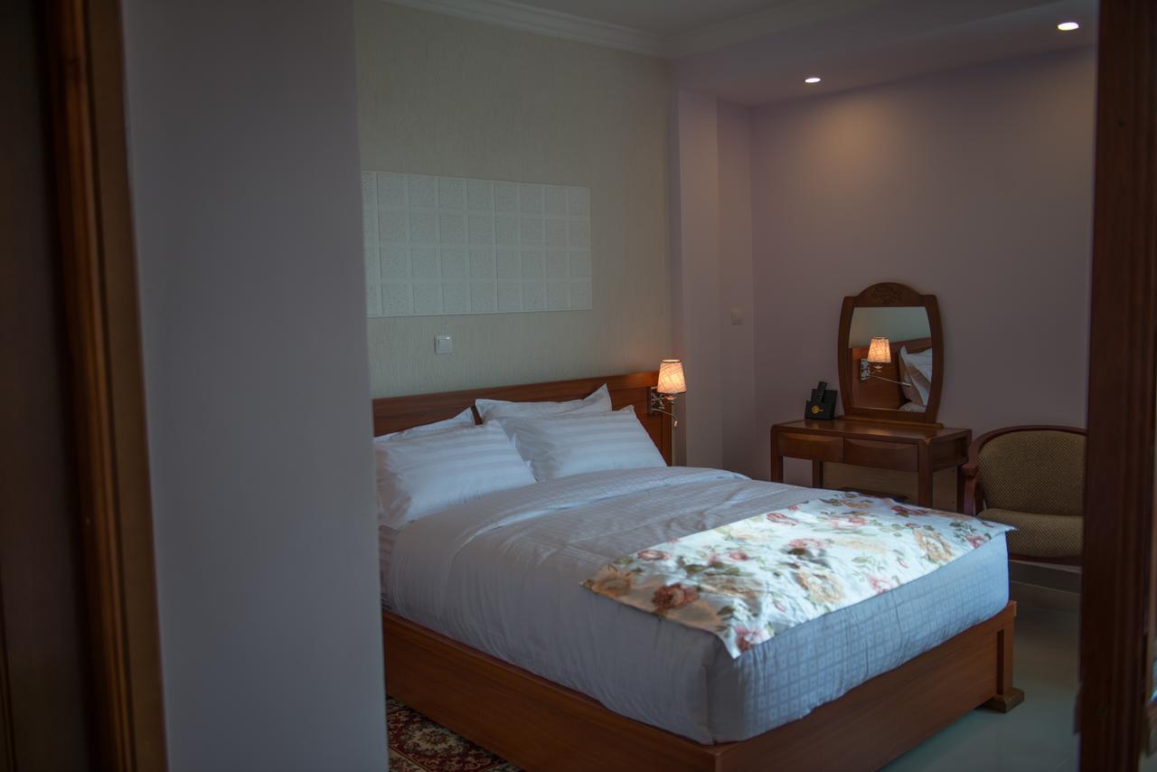 C Fun Addis Hotel Buitenkant foto