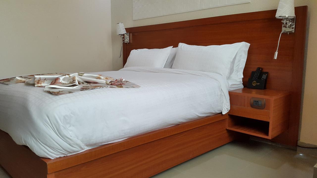 C Fun Addis Hotel Buitenkant foto