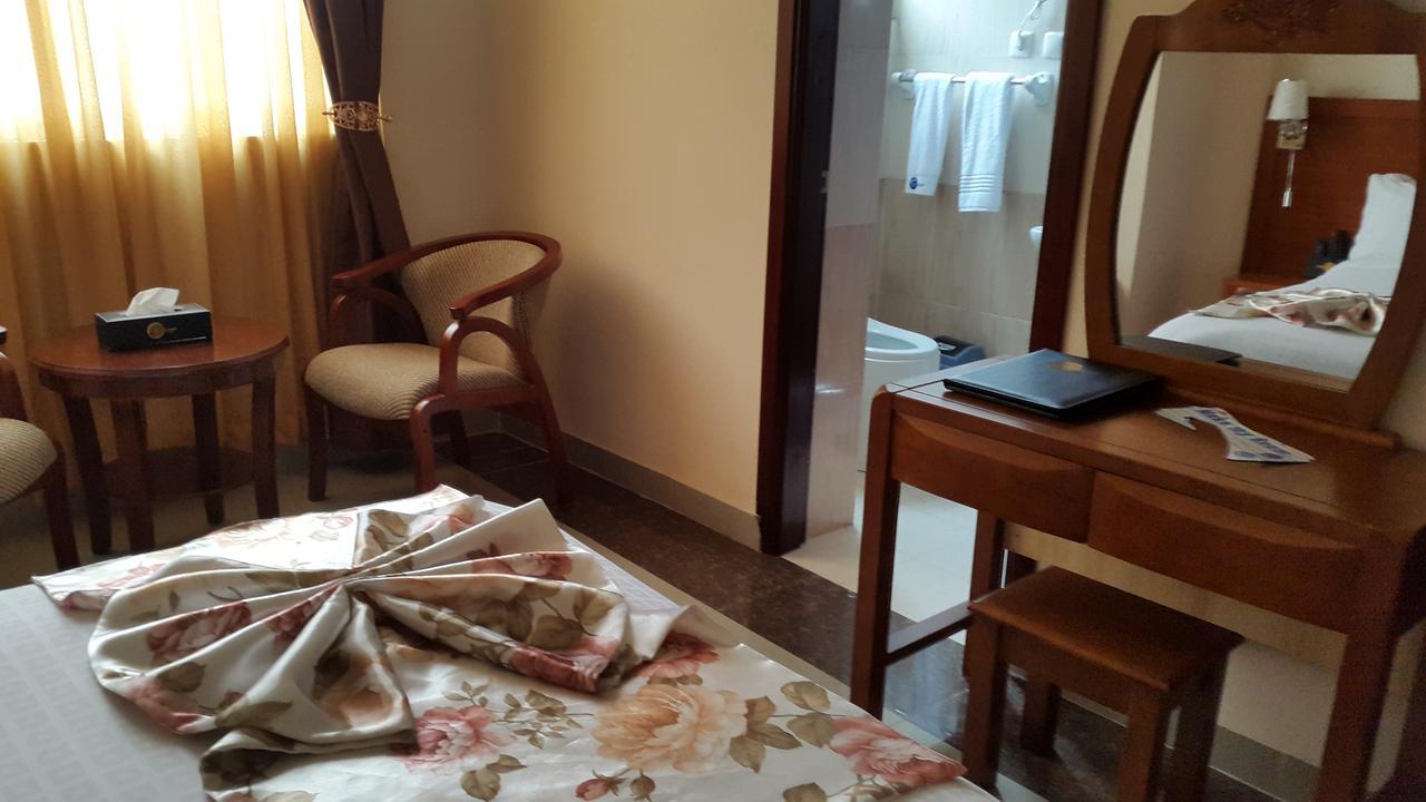 C Fun Addis Hotel Buitenkant foto