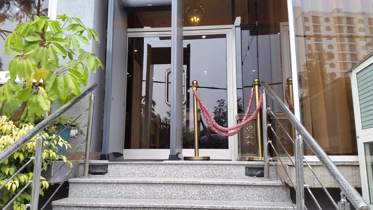 C Fun Addis Hotel Buitenkant foto