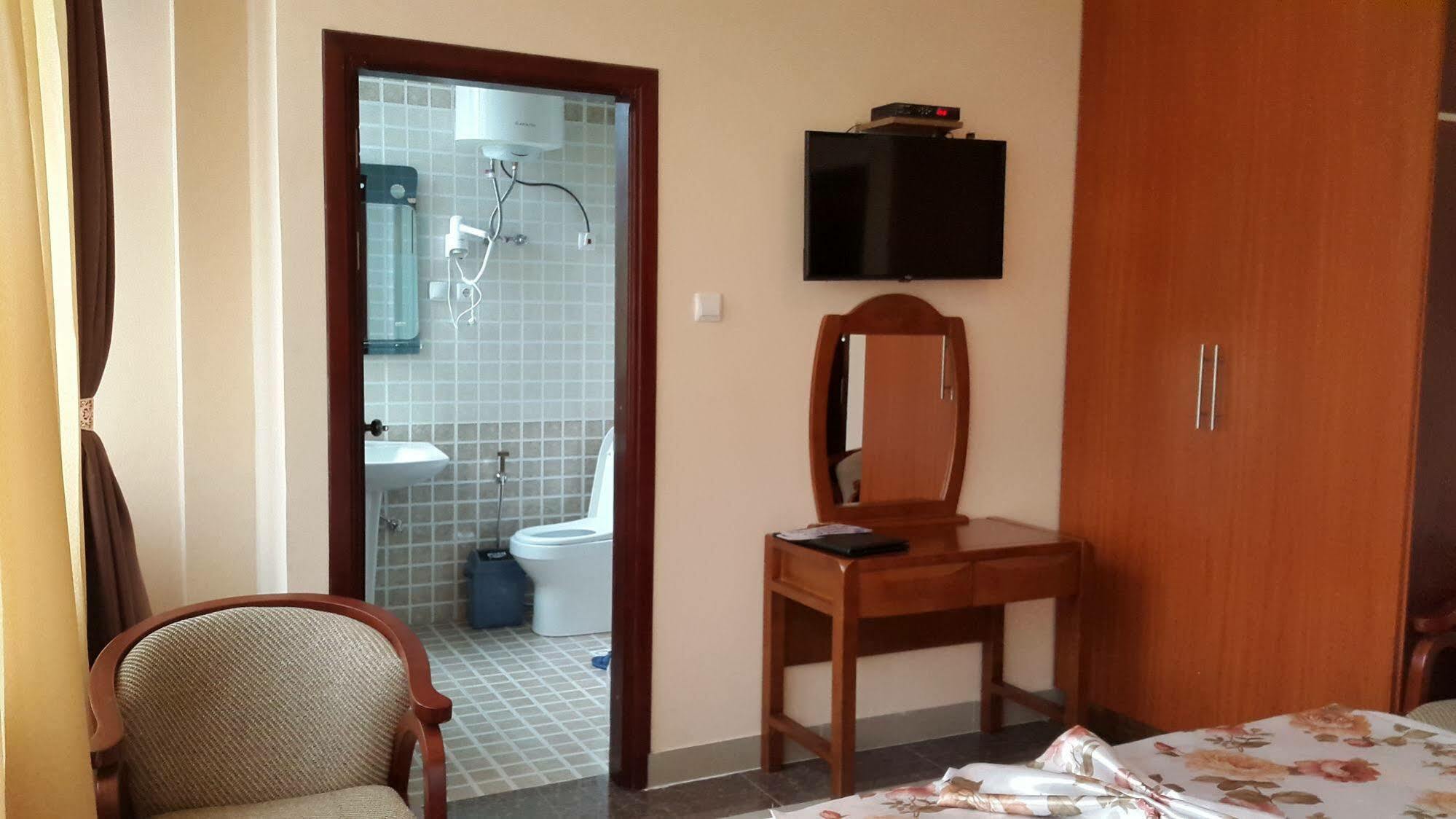 C Fun Addis Hotel Buitenkant foto